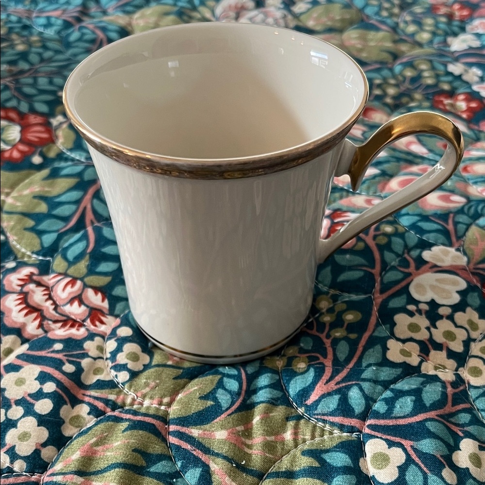 Lenox Eternal White Mug with Gold Accent
